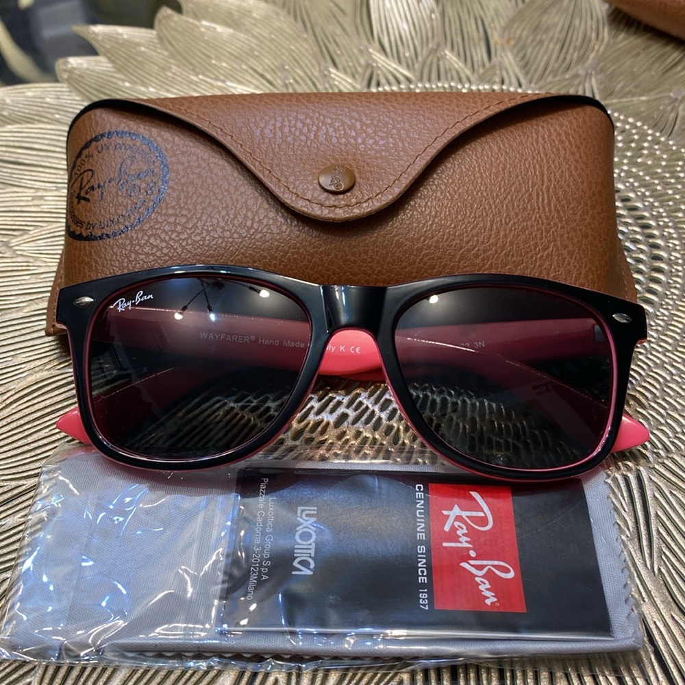 Ray-Ban Sunglasses, Ray Ban wayfarer Sunglasses  Pink And Black